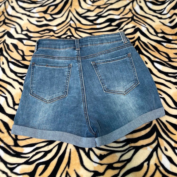 Shorts - Picture 2 of 2